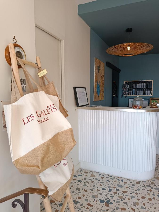 Les Galets Hotel Et B&B Bandol Exteriör bild