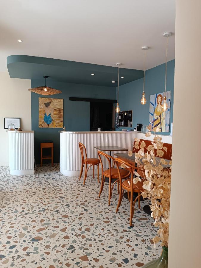 Les Galets Hotel Et B&B Bandol Exteriör bild