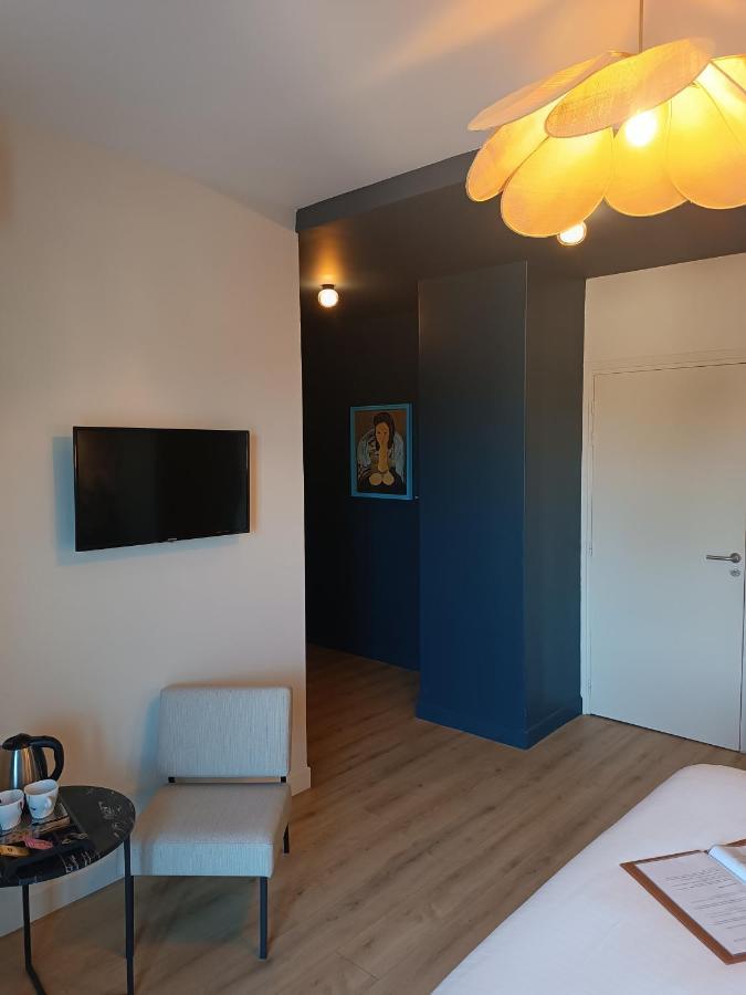 Les Galets Hotel Et B&B Bandol Exteriör bild