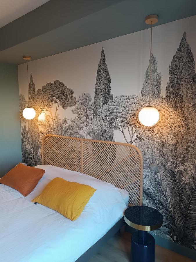 Les Galets Hotel Et B&B Bandol Exteriör bild