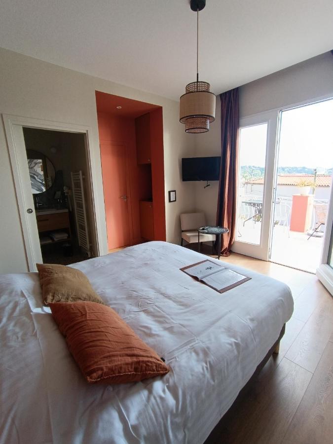 Les Galets Hotel Et B&B Bandol Exteriör bild